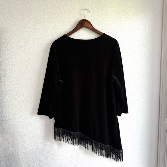 Chicos Travelers Womens Shirt Black Velvet Fringe Asymmetrical Hem Size 3/XL 16 - Picture 2 of 9